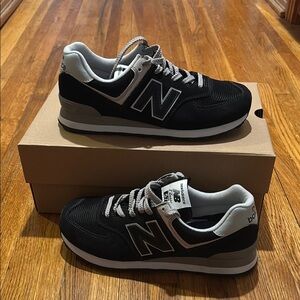 New Balance 574 Womens Black/Grey Asst Sizes
